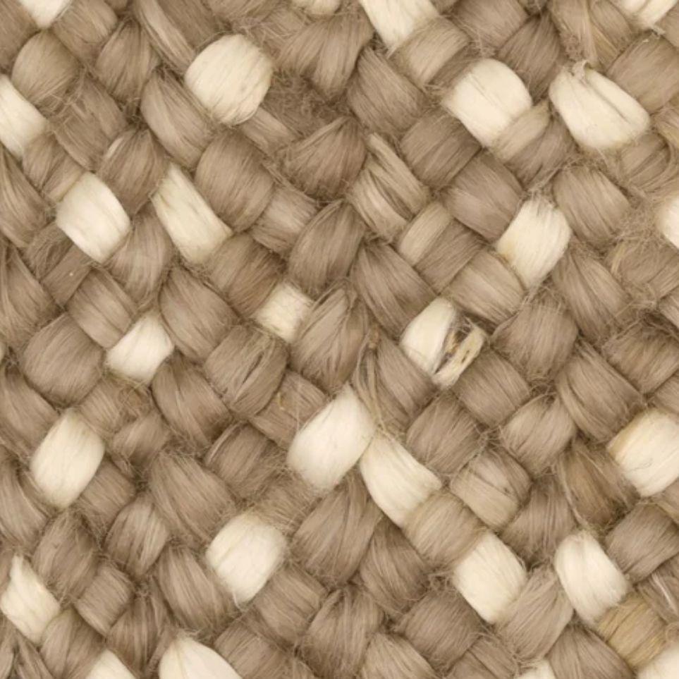 Coconut Zoomed Swatch
