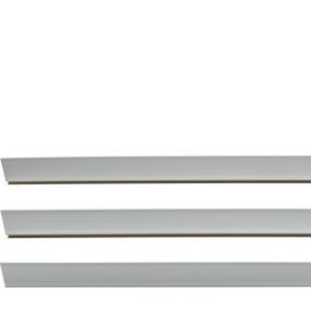 White Zoomed Swatch