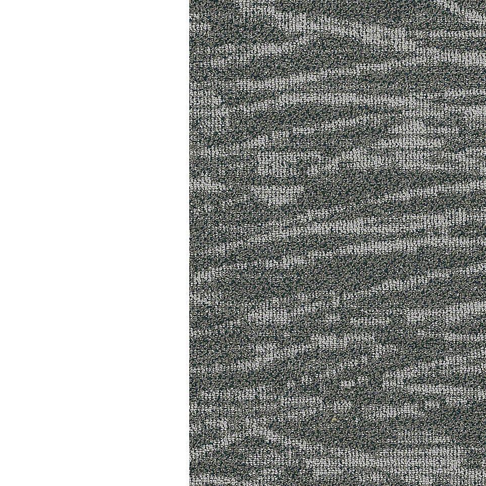Silver Sliver Zoomed Swatch