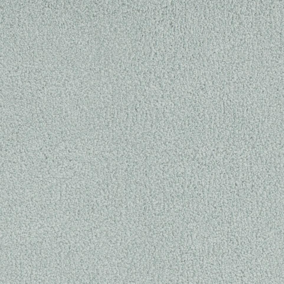 Breezy Zoomed Swatch