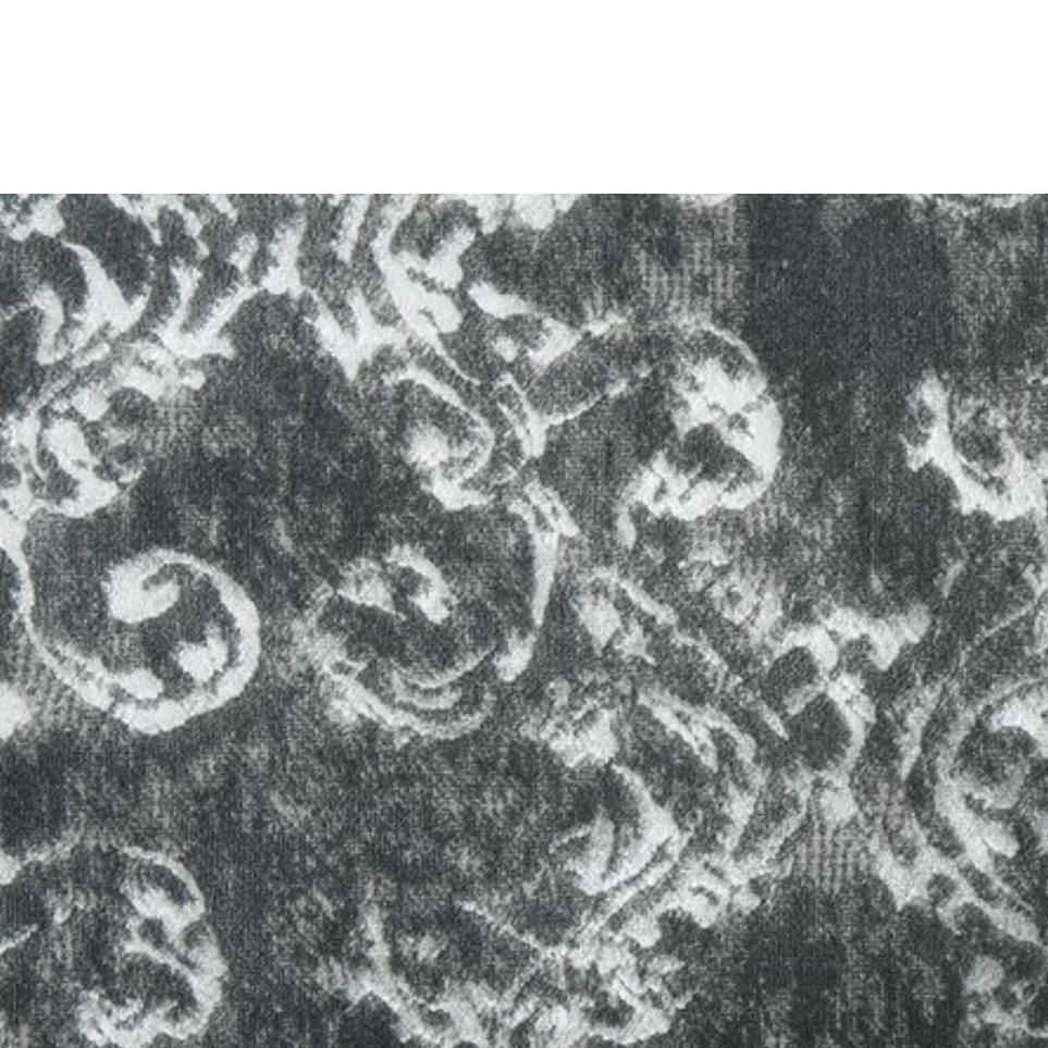 Pewter Zoomed Swatch