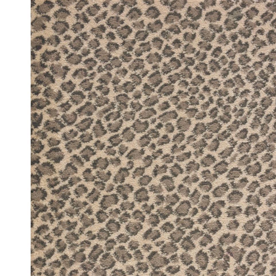 Silvermine Zoomed Swatch