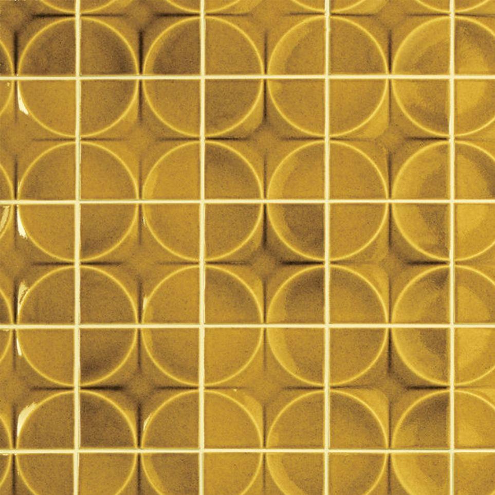 Marigold Glossy Zoomed Swatch