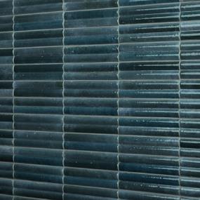 Hydro Glossy Swatch Thumbnail