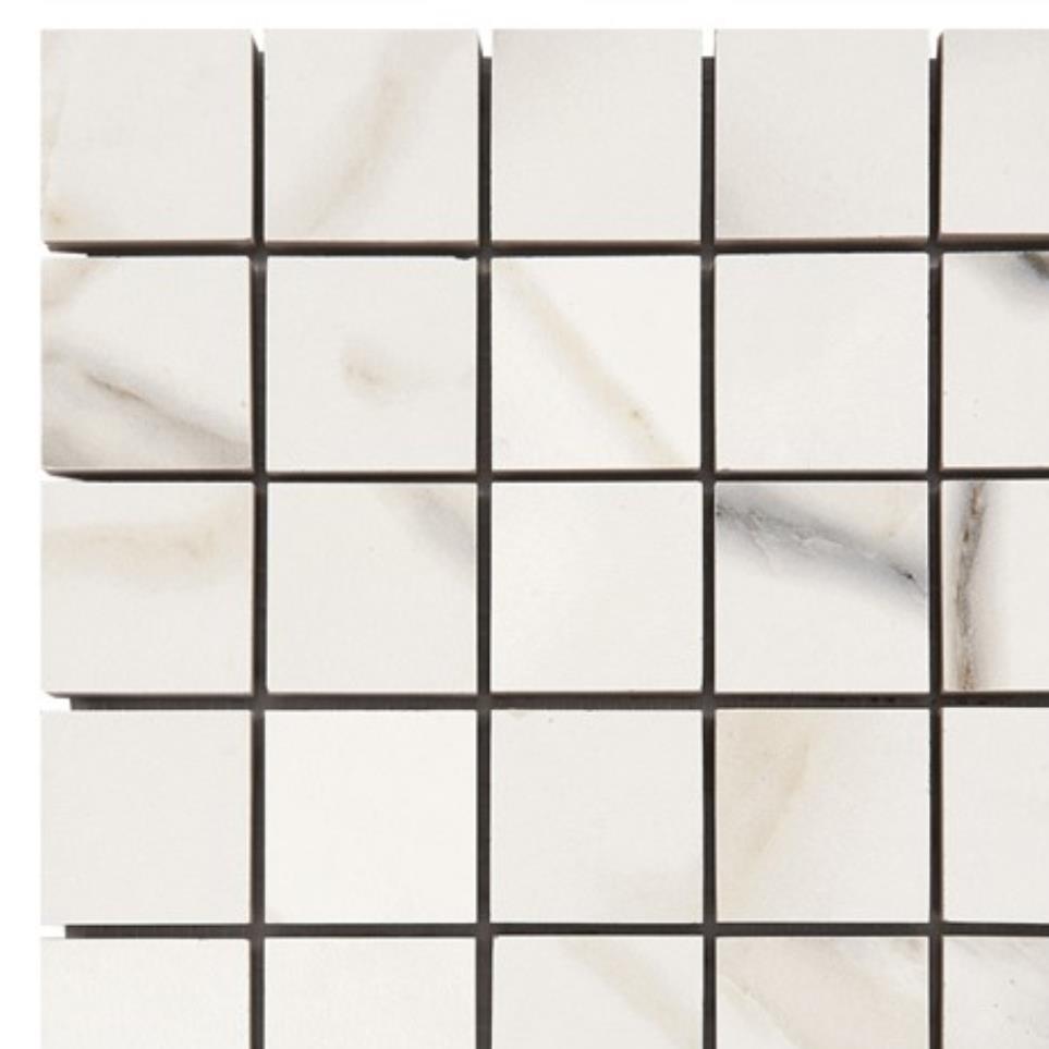 Luxe Zoomed Swatch