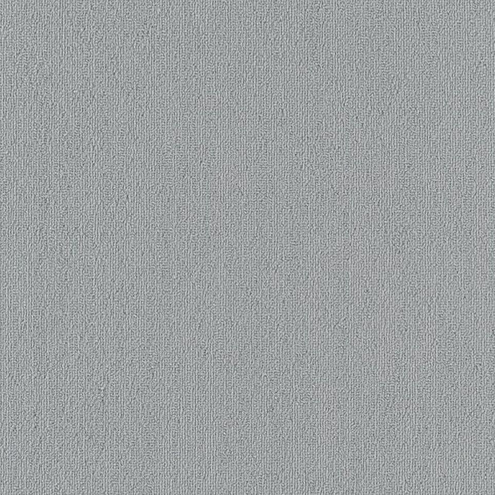 Silver Slipper Zoomed Swatch