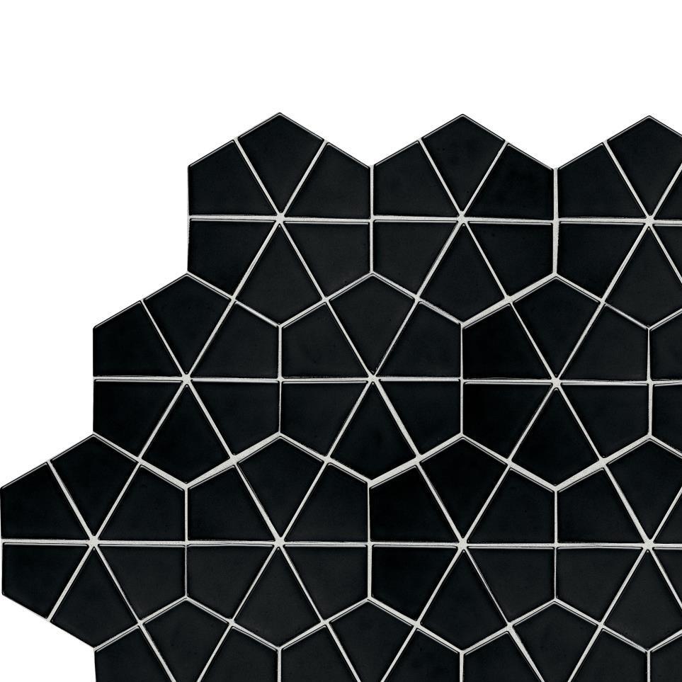 Black Glossy Zoomed Swatch