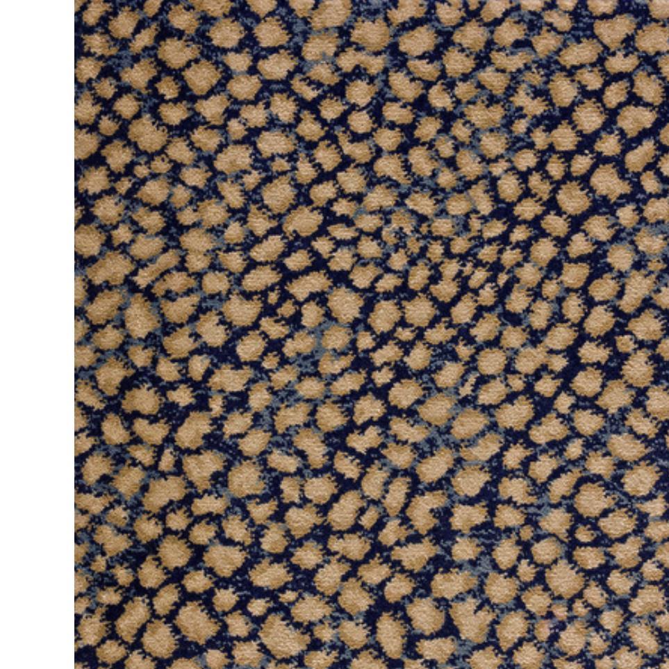 Navy Zoomed Swatch