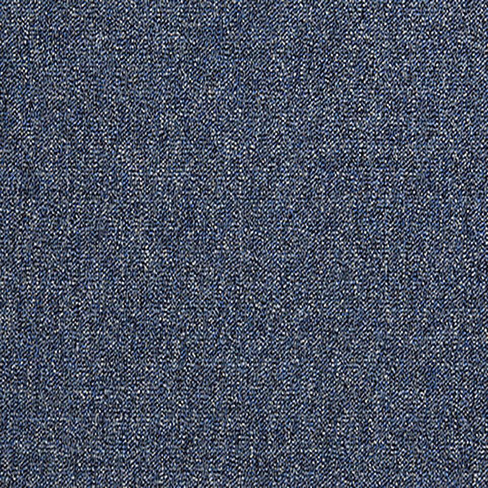 Amiss III 20 Swatch