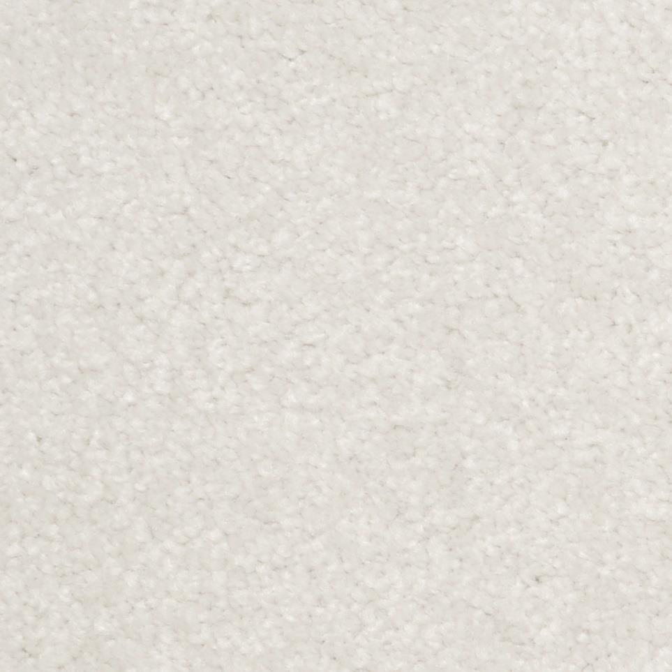 Pearl Zoomed Swatch