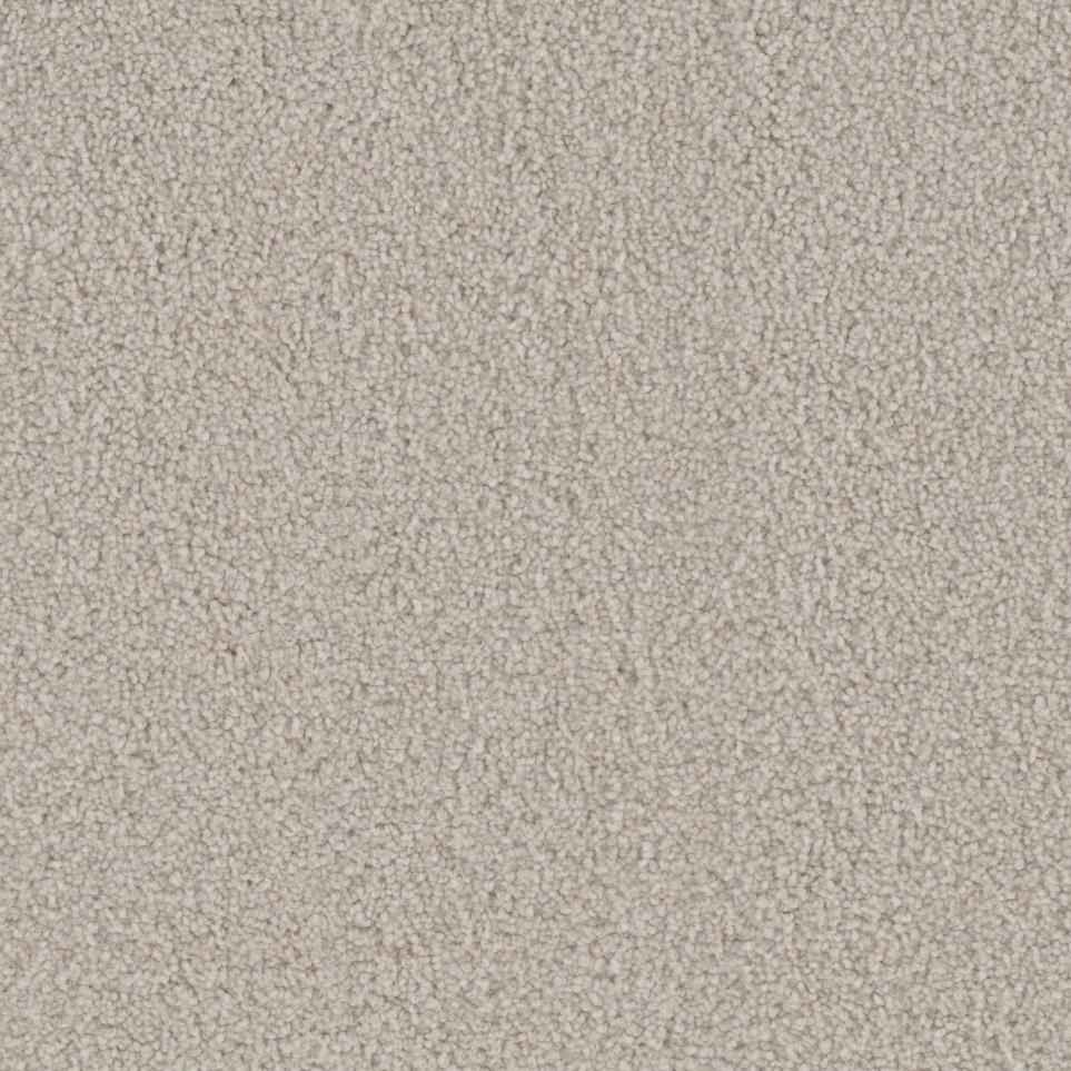 Silky Ivory Zoomed Swatch