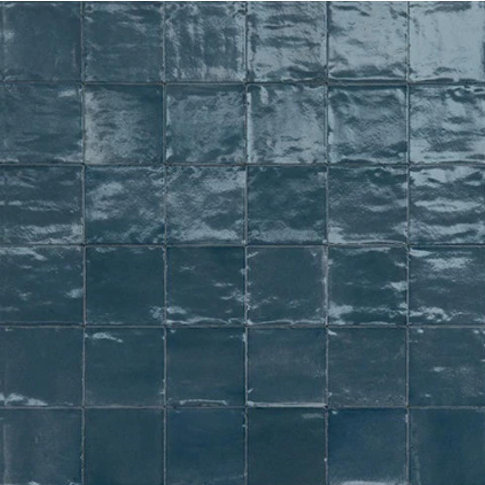 Blu Glossy Zoomed Swatch