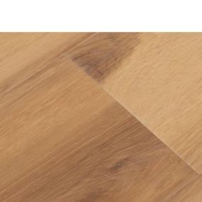 South Seas Oak Zoomed Swatch