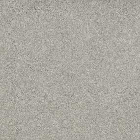Good Feeling Zoomed Swatch