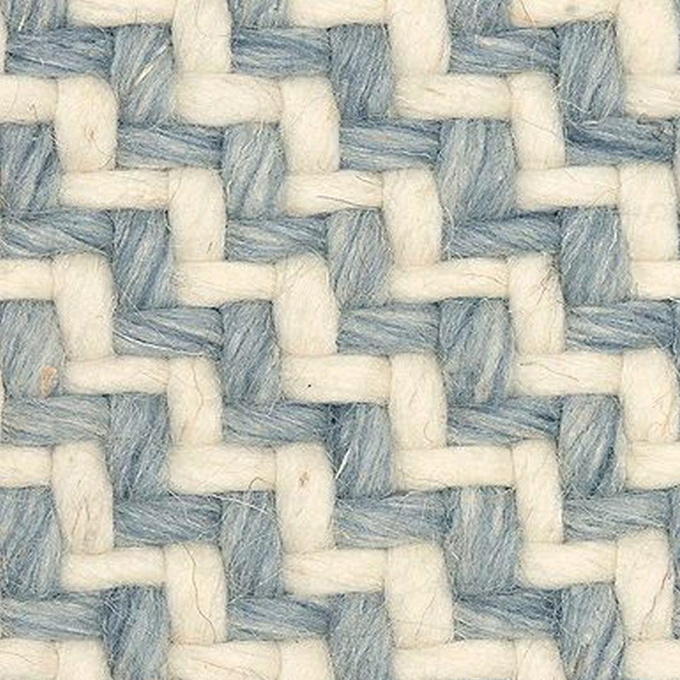 Azul Frost Zoomed Swatch