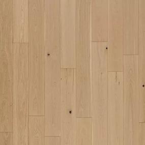 Champagne Oak Zoomed Swatch