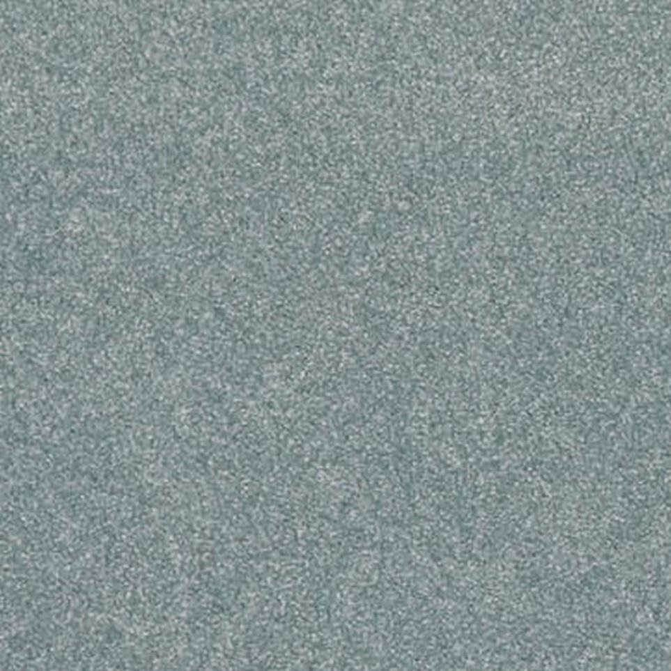 Breezy Zoomed Swatch