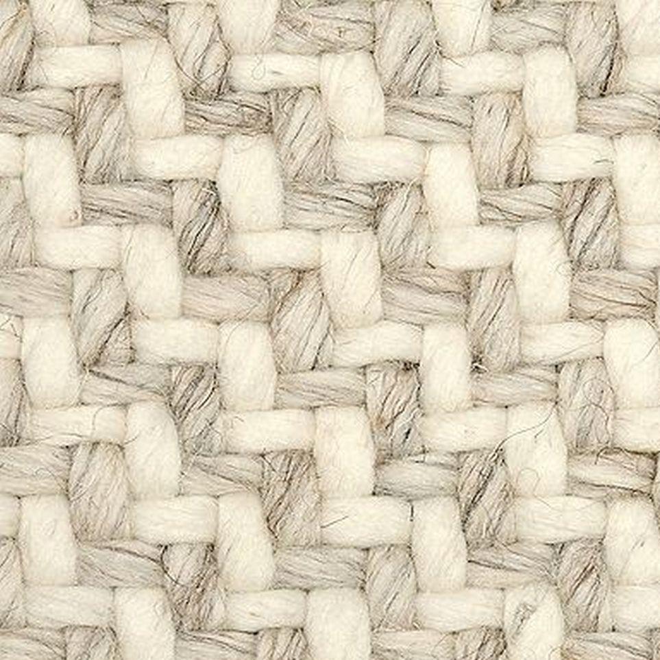 Latte Zoomed Swatch