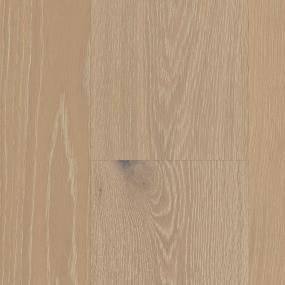 Countess Zoomed Swatch