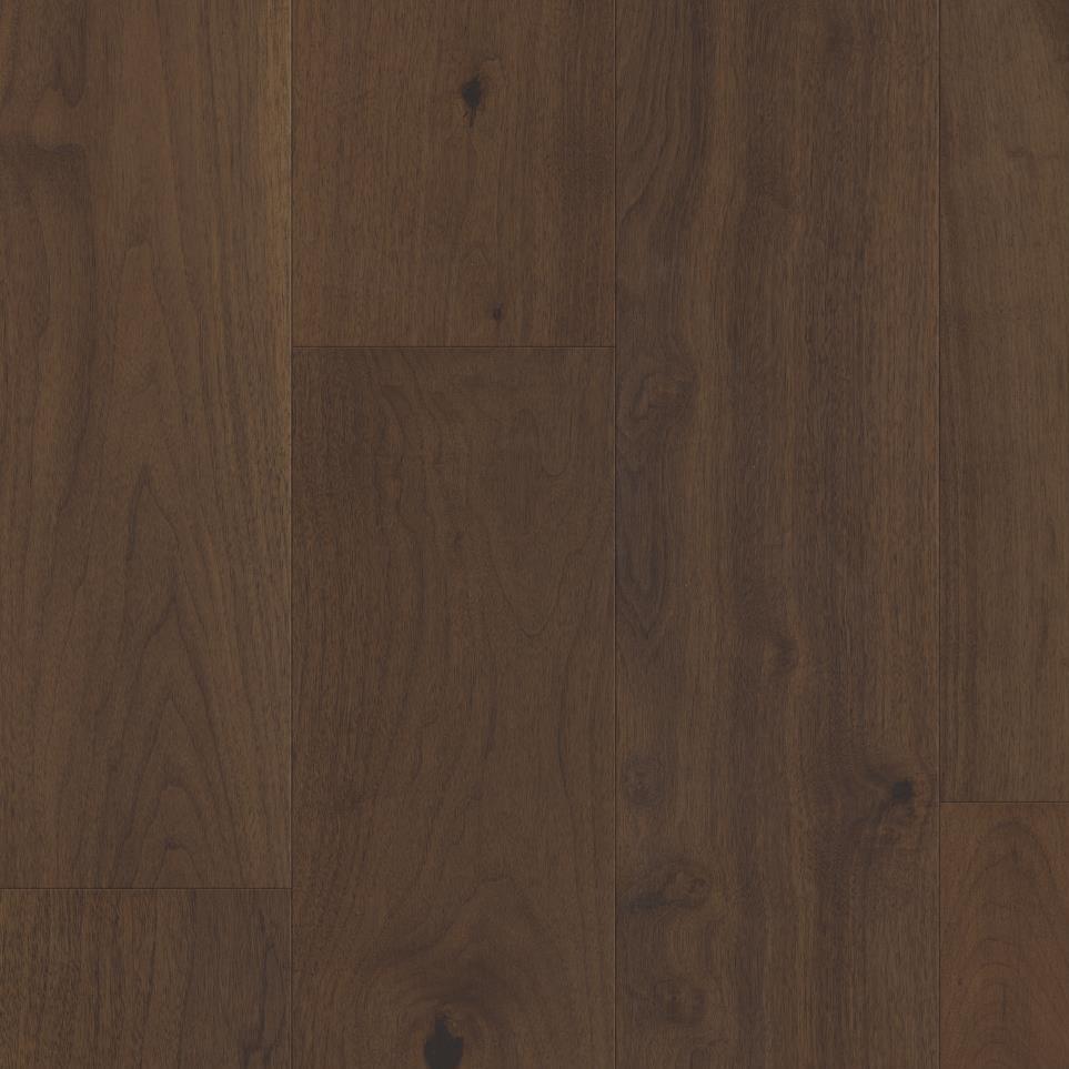 Rich Walnut Zoomed Swatch