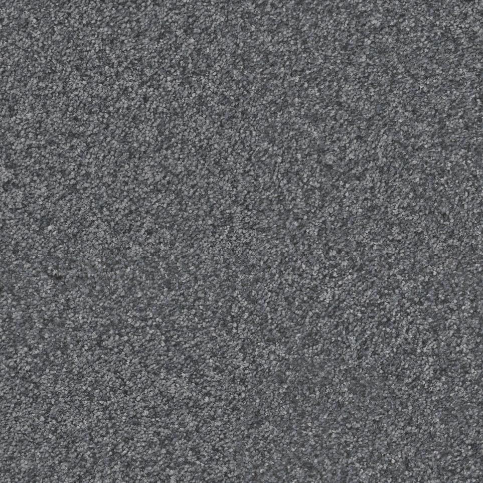 Chilly Zoomed Swatch