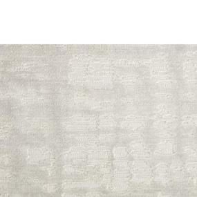 Platinum Zoomed Swatch